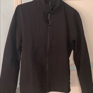 Lululemon sojourn jacket